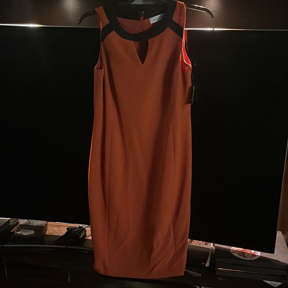 Dress - Picture 2 of 2